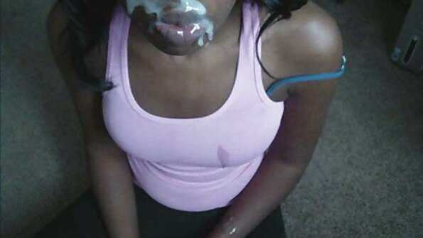 कॅरोलिन स्वीट्स आणि ब्लॅक ड्यूडसह सुंदर आंतरजातीय अश्लील