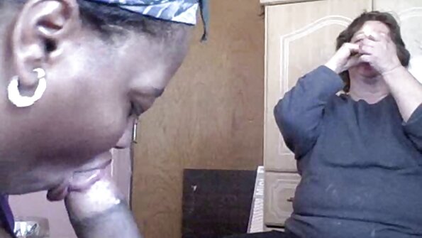 श्यामला अन्निका इव्ह आणि सक्रिय फकर रॉबी इको एकत्र मिस करते