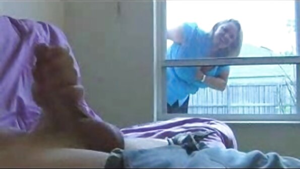 एक मोठी गांड मुलगी या हॉट व्हिडिओ मध्ये खरोखर मोठ्या डिक वर वेडी झाली आहे