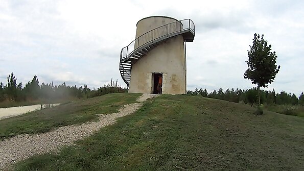 एंजेल रायडर बेडरूममध्ये तिच्या चांगल्या मित्रासोबत सेक्सचा सराव करतो